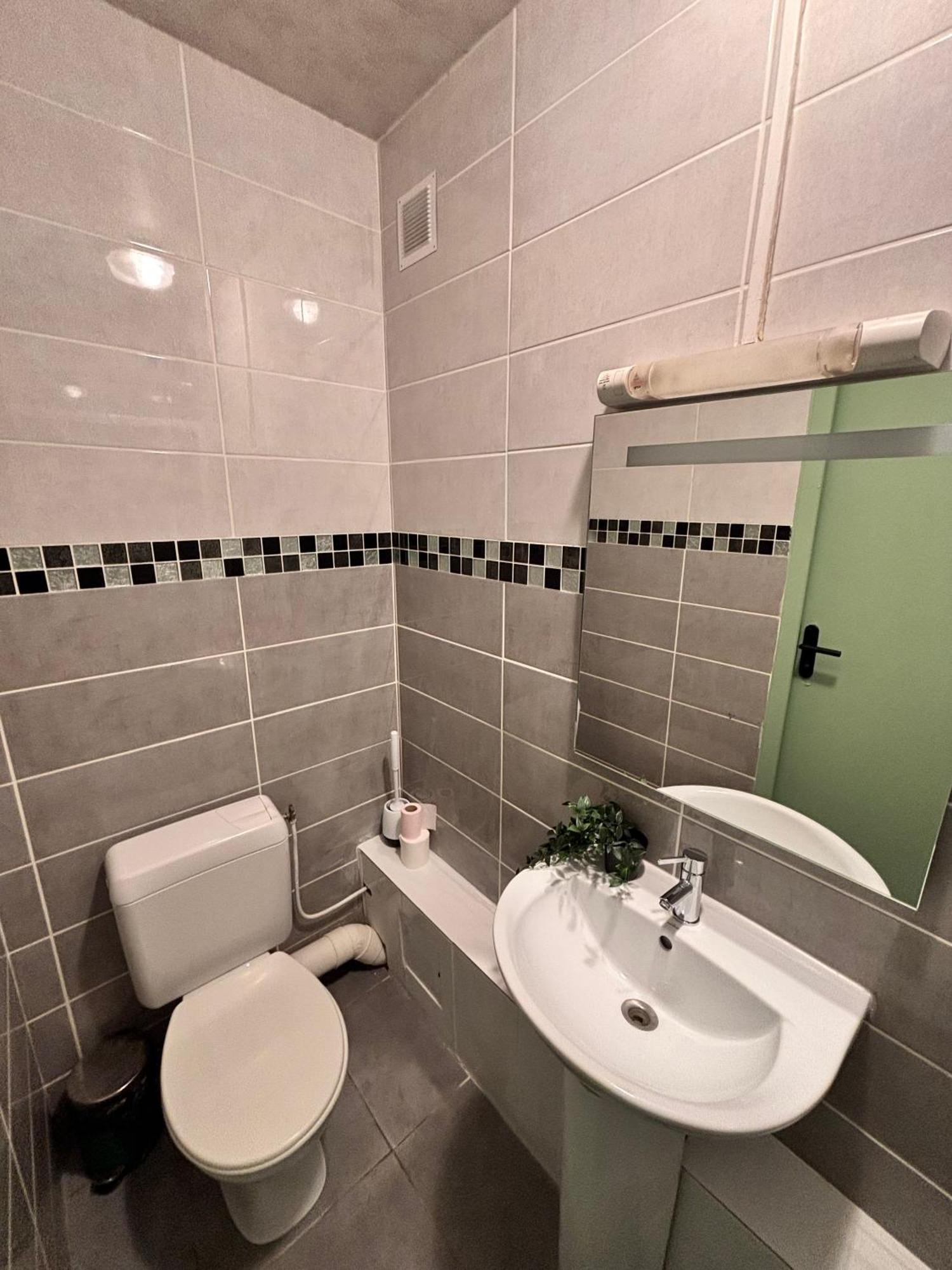 Hotel Orion Rouen Bagian luar foto