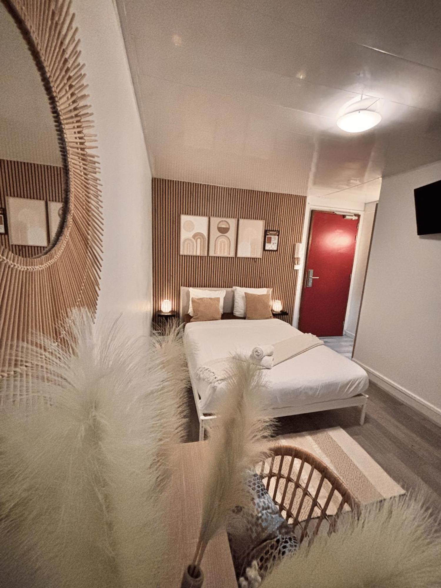 Hotel Orion Rouen Bagian luar foto